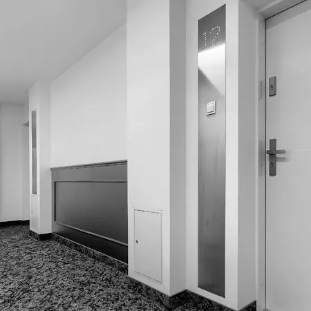 Space In Centrum Апартаменты *